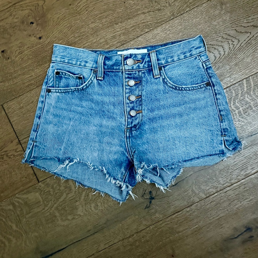 Denim Forum The Yoko Exposed Button Short, Picture This Bleu, Size 24